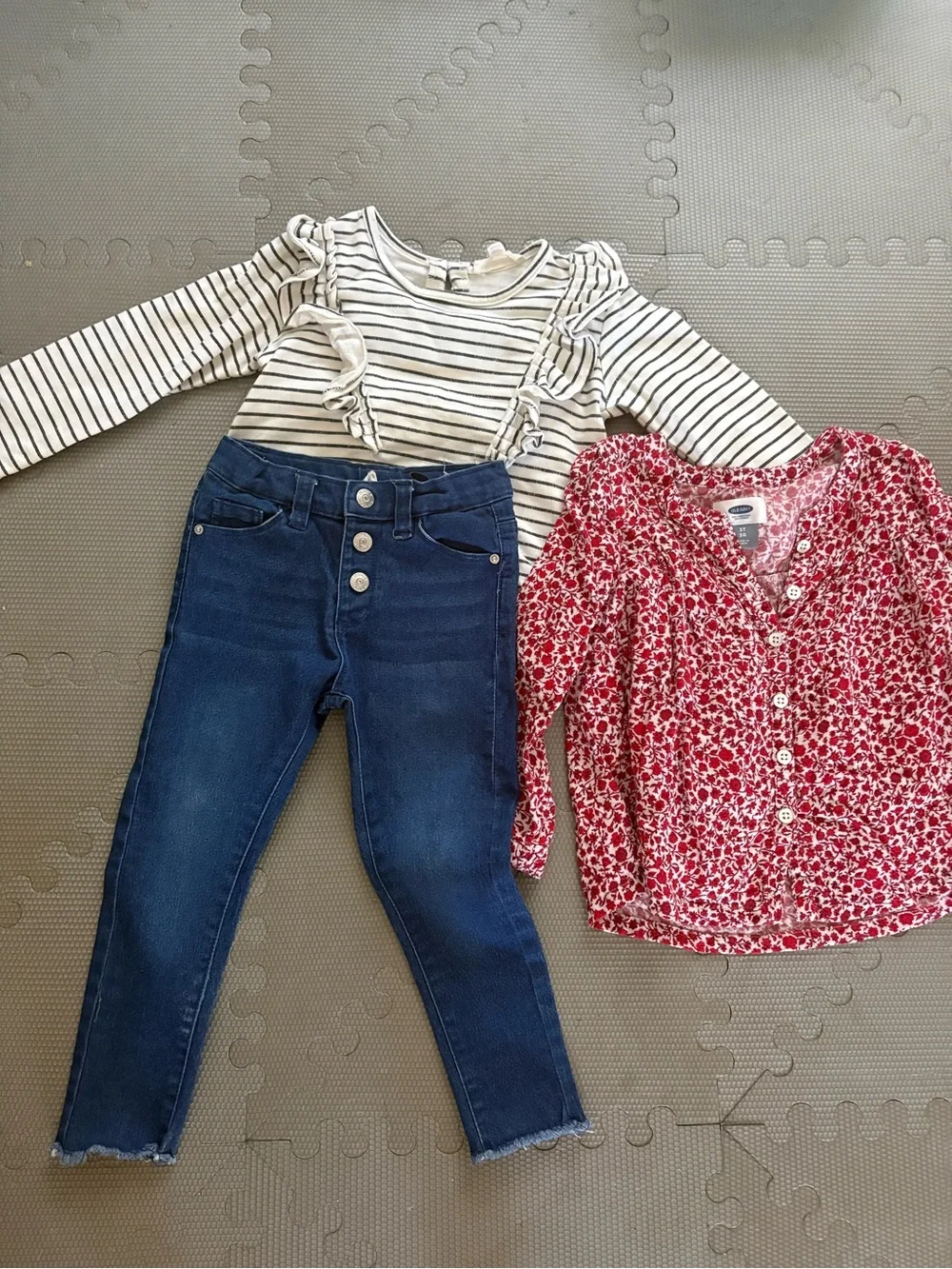 Jessica Simpson size 3t